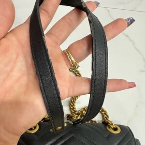 Black gg gucci crossbody bag
